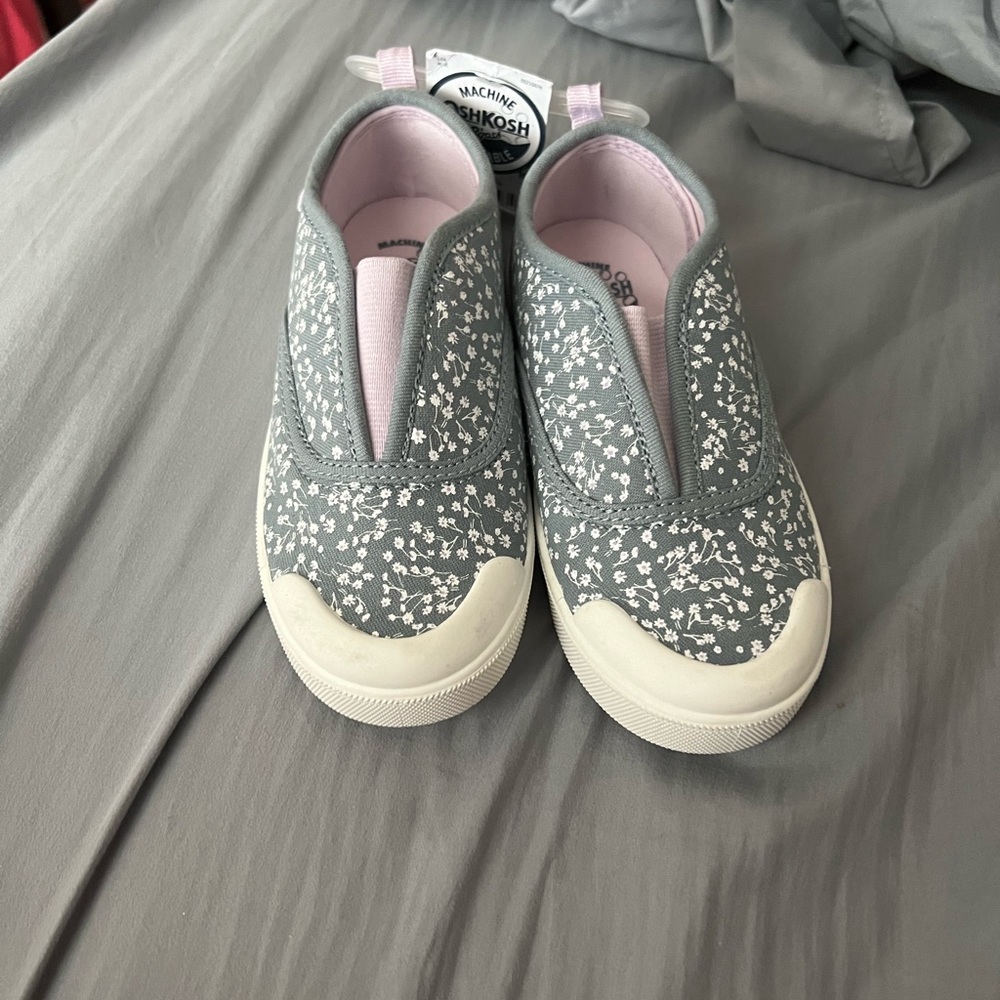 New Oshkosh floral print slip on shoes